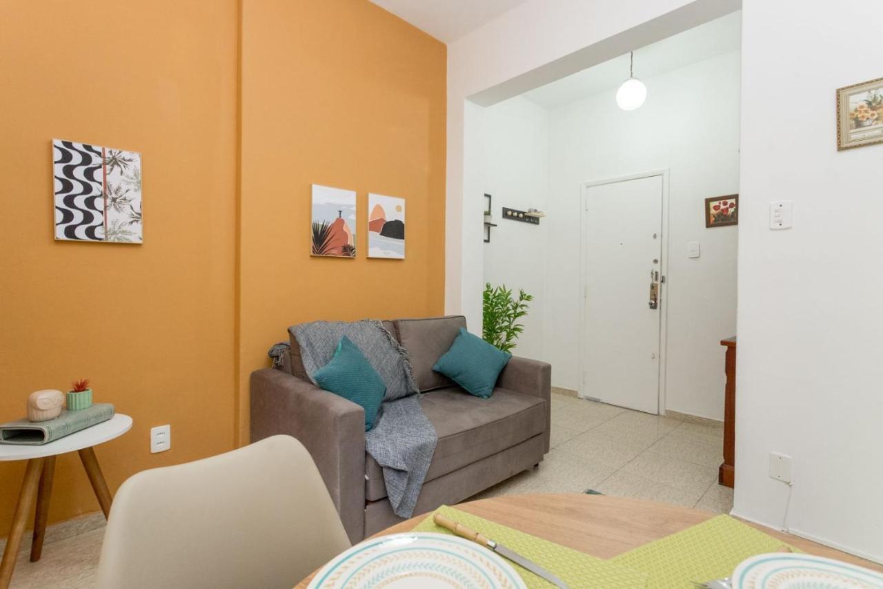 Copacabana Comfort: Beachside Retreat with Modern Amenities Rio de Janeiro Exterior photo