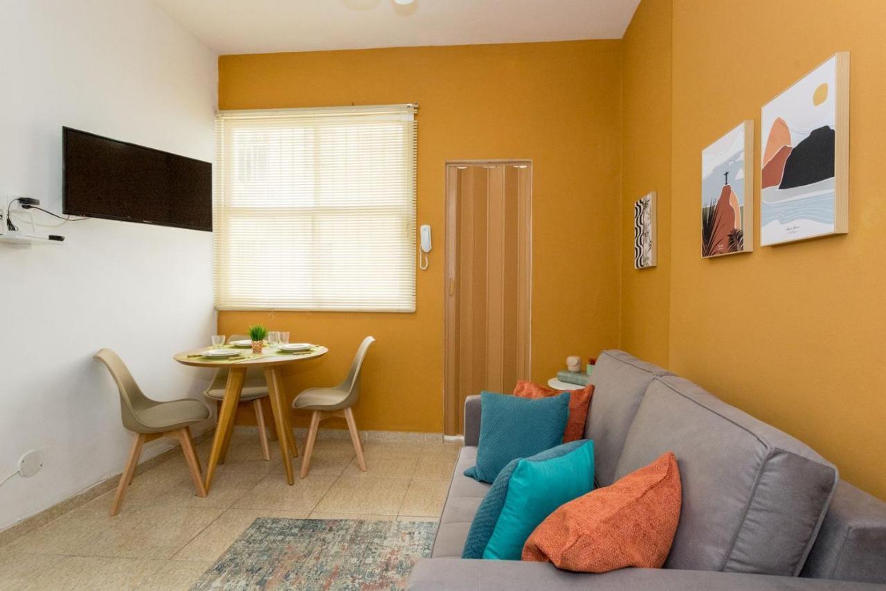Copacabana Comfort: Beachside Retreat with Modern Amenities Rio de Janeiro Exterior photo