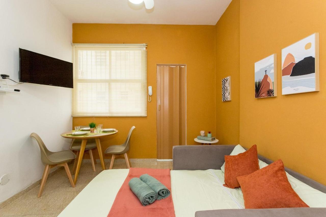 Copacabana Comfort: Beachside Retreat with Modern Amenities Rio de Janeiro Exterior photo