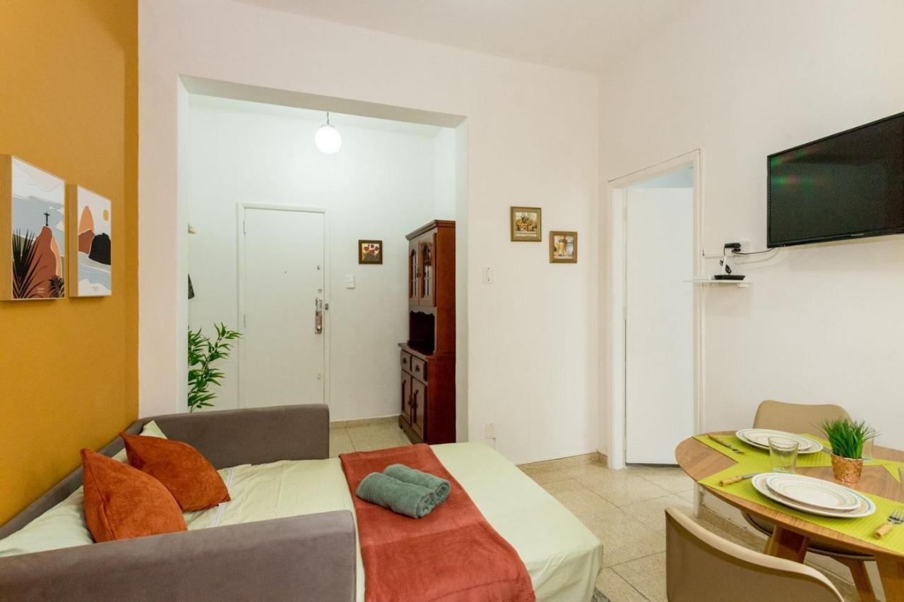 Copacabana Comfort: Beachside Retreat with Modern Amenities Rio de Janeiro Exterior photo
