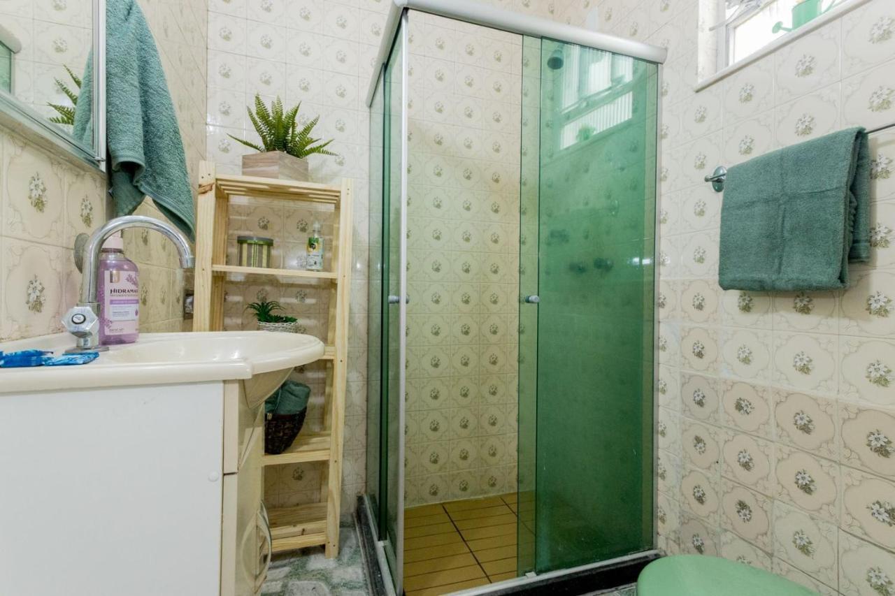 Copacabana Comfort: Beachside Retreat with Modern Amenities Rio de Janeiro Exterior photo